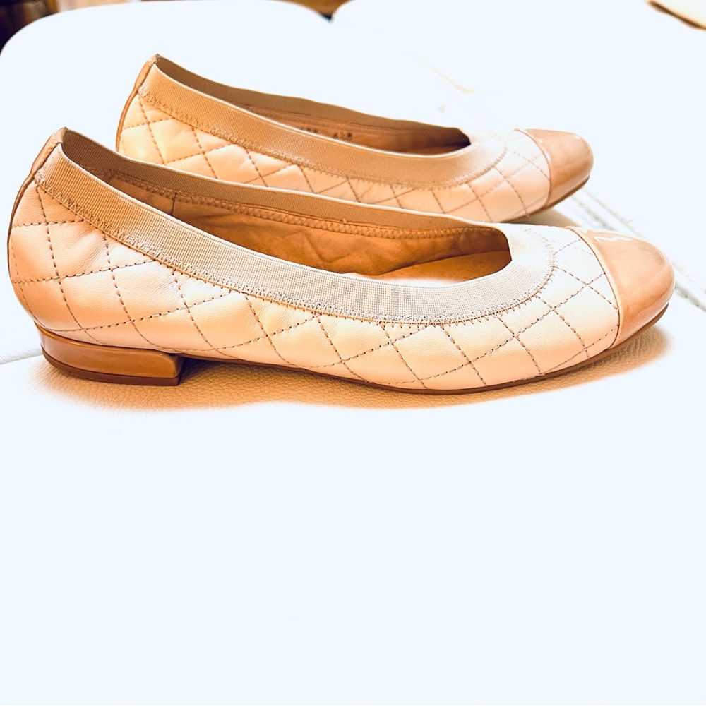 Stuart Weitzman Cream Quilted Flats